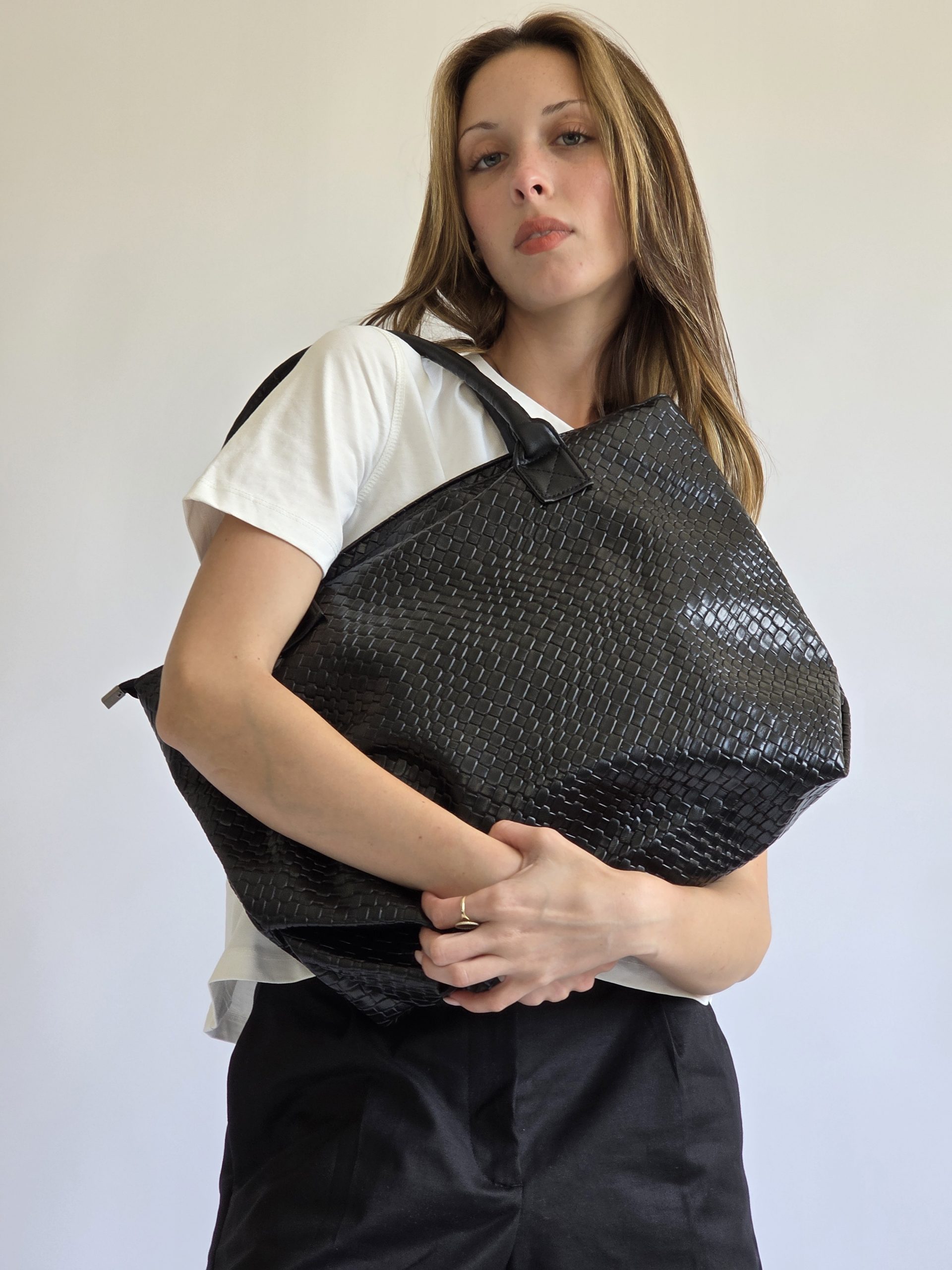 תיק Shopper שחור גדול